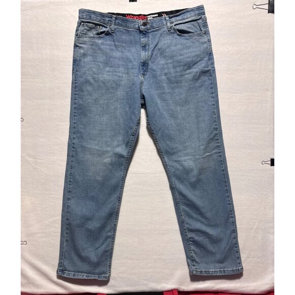 Wrangler Men's Jeans 40x32 Preformance Series Regular Fit - Picture 1 of 9